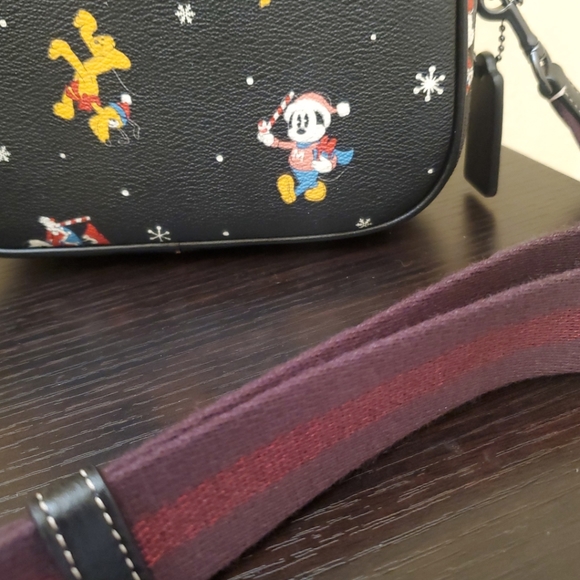 Coach  Disney X  Mini Camera Crossbody With  Holiday Print - Picture 9 of 16